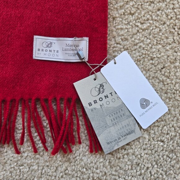 NWT Bronte by Abraham Moon Red Merino Wool Scarf - Picture 4 of 14